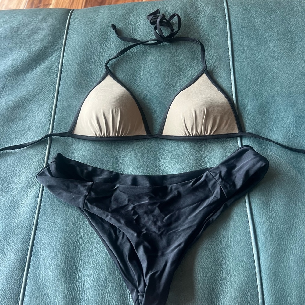 Army green and black bikini set